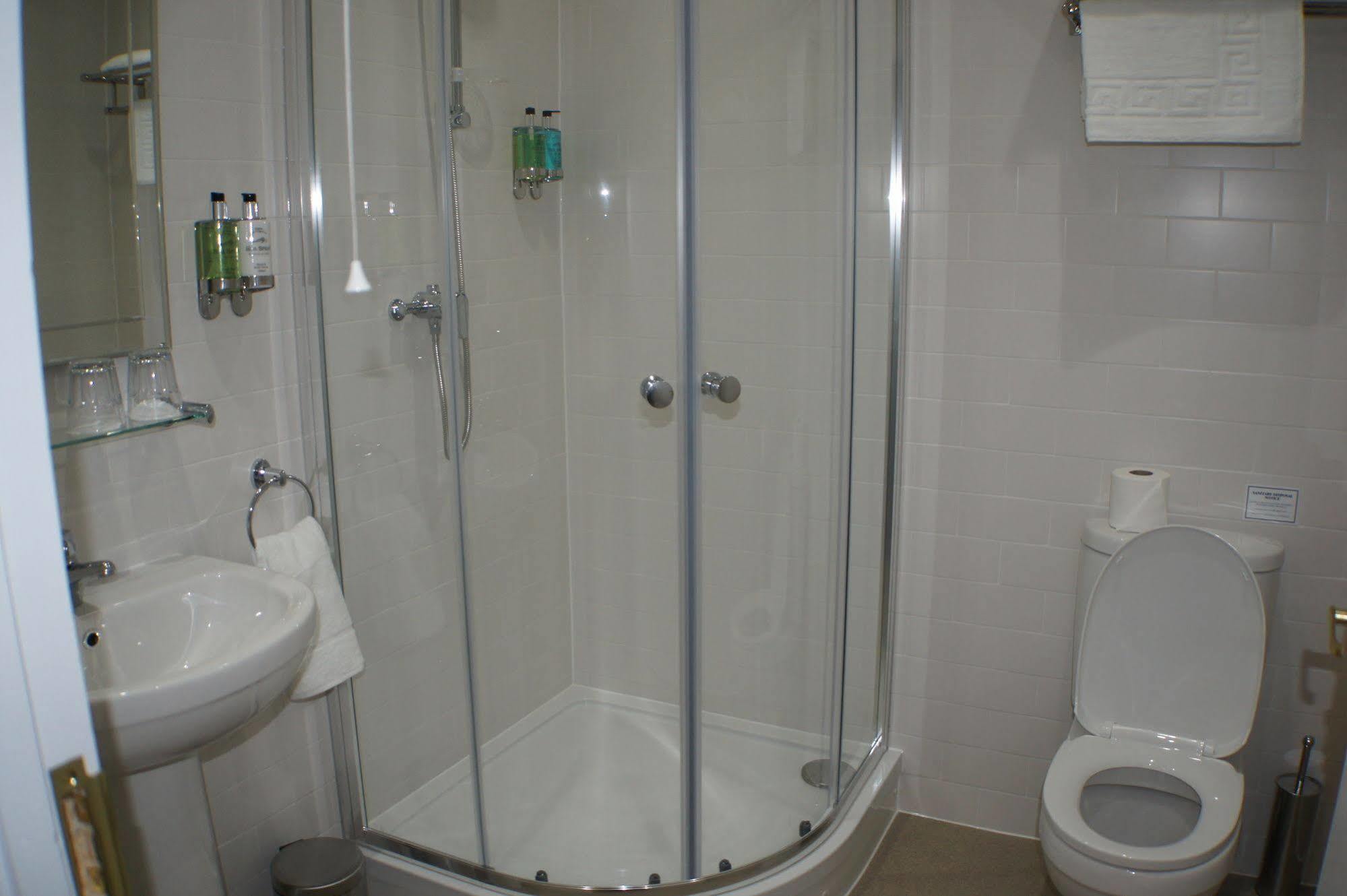 Grand Junction Arms Hotel London Bagian luar foto