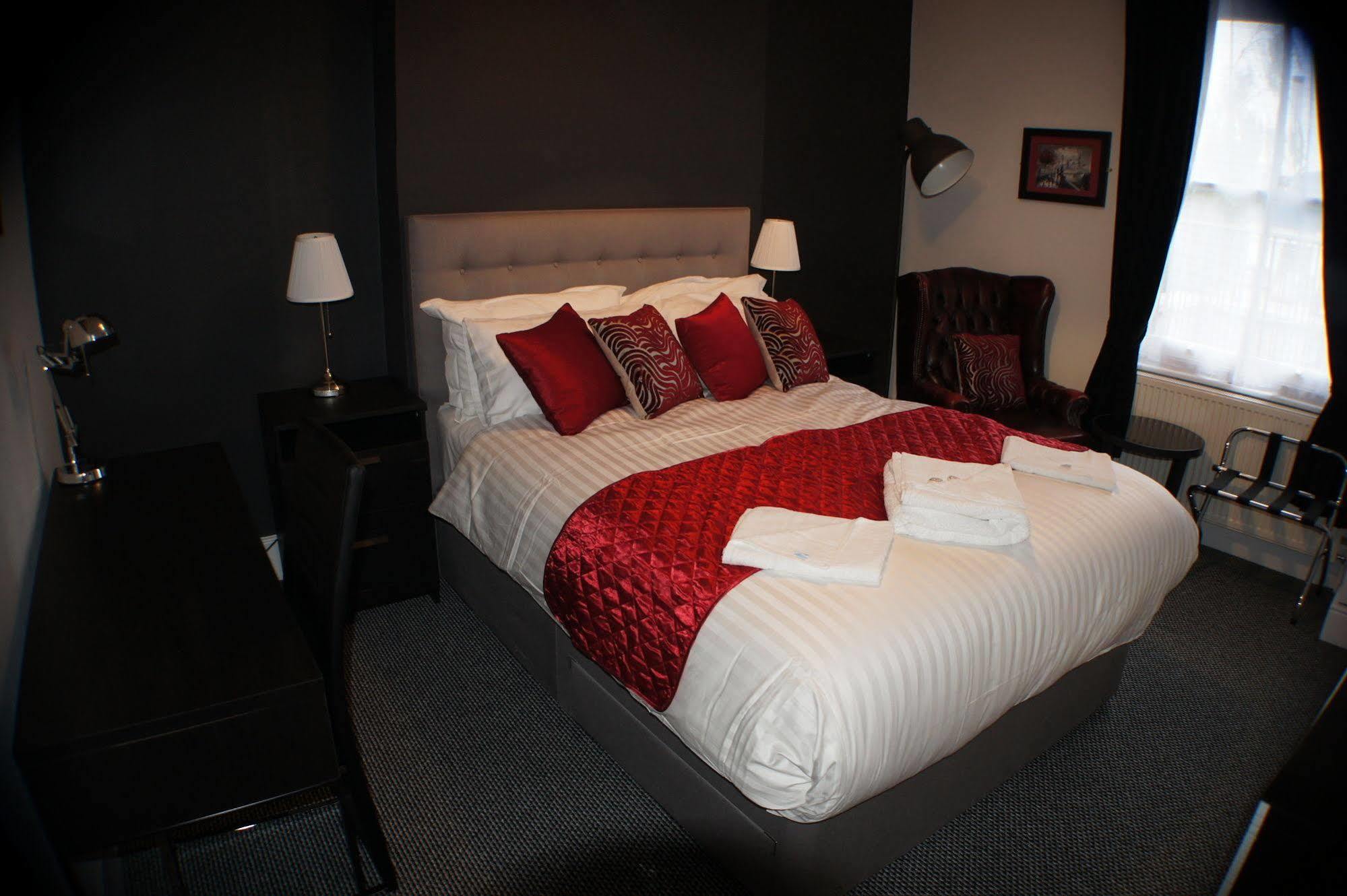 Grand Junction Arms Hotel London Bagian luar foto