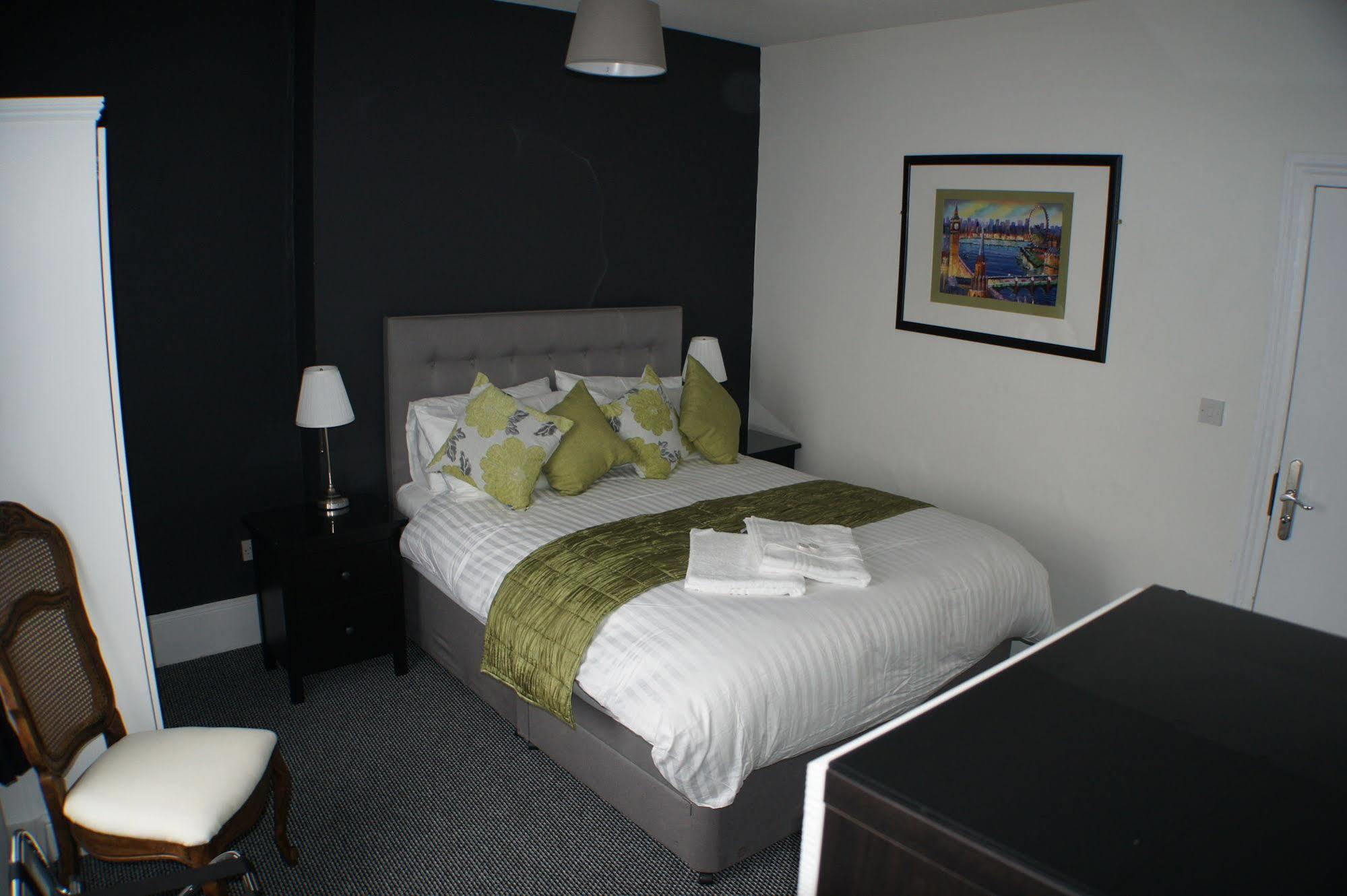 Grand Junction Arms Hotel London Bagian luar foto